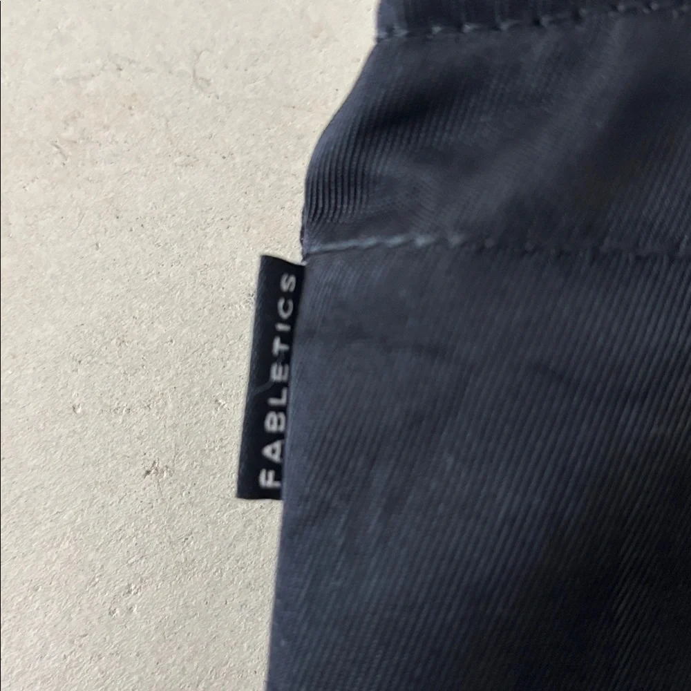 Sale! Sale! NWT Fabletics Los Angeles CA Zippered and Lined Tote Bag